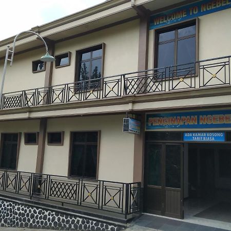 Hotel "Ngebel Indah" Экстерьер фото